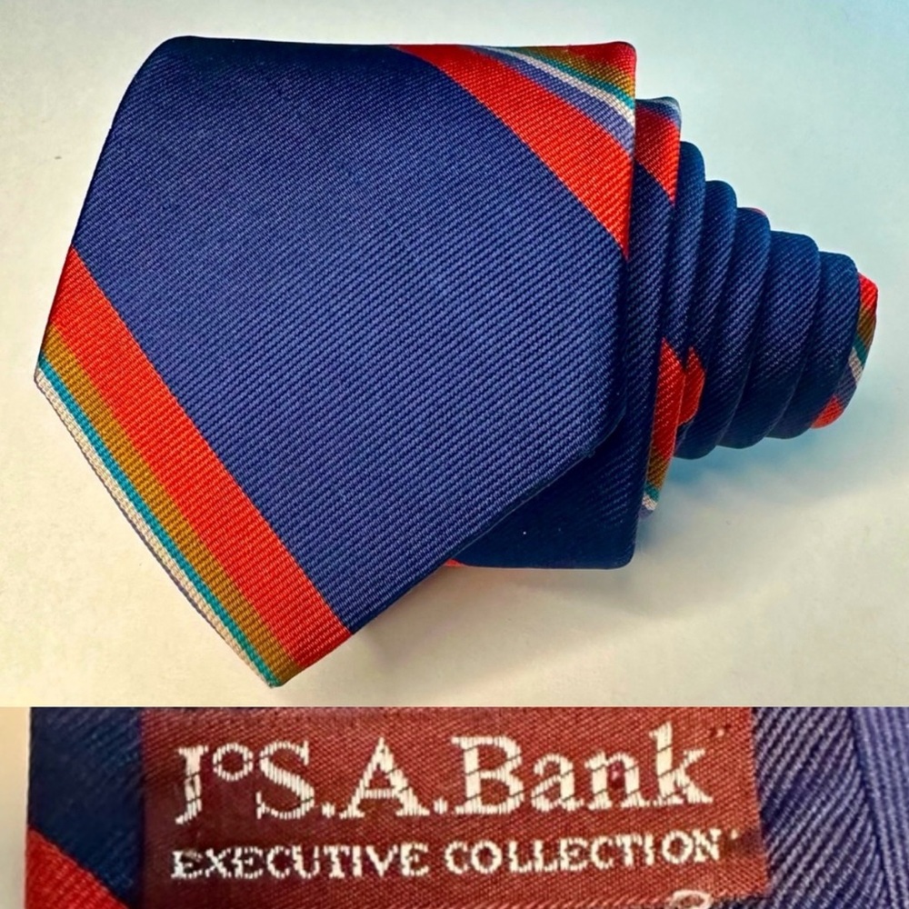 Vintage Jos A. Bank Executive Collection Navy Striped Classic Italian Silk Tie